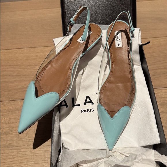 Alaia Shoes - ALAIA - LE CŒUR FLAT SLINGBACKS IN PATENT CALFSKIN